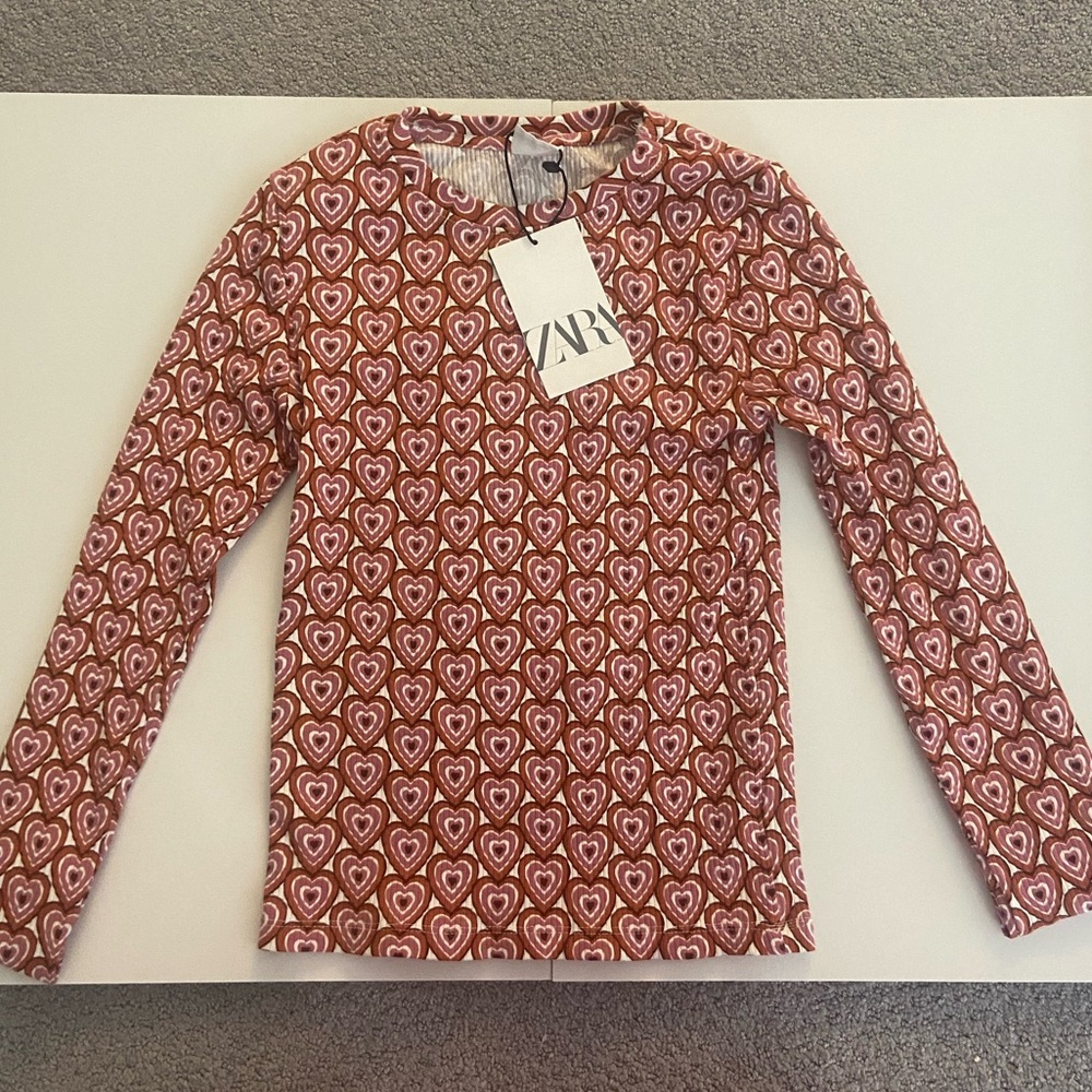 Zara Big Girl’s All Over Heart Print Ribbed Tee